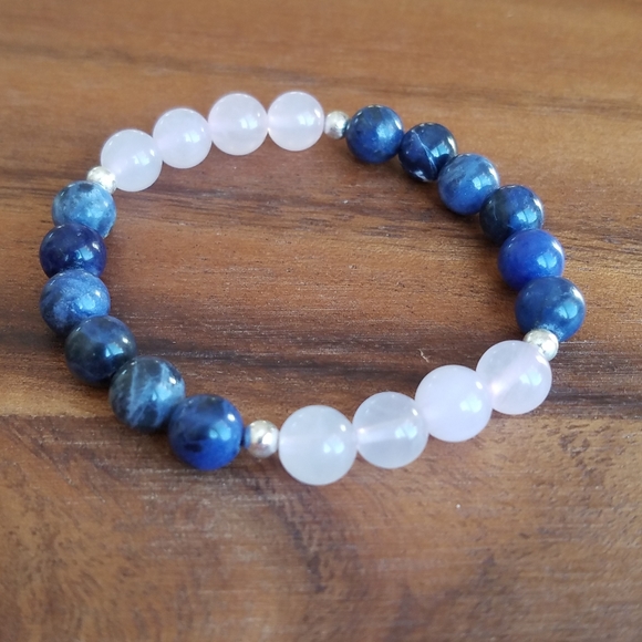 SOLD Blue Sodalite & Rose Quartz Bead Bracelet - Picture 8 of 11